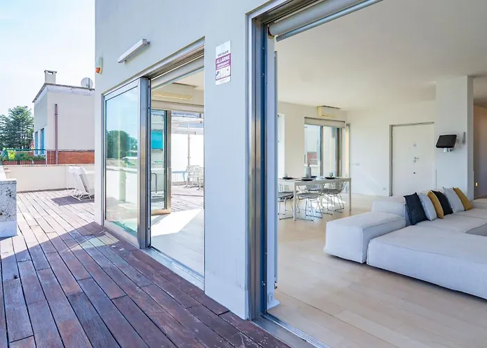 Apartment Easytopstay - From Above - With A View Rom