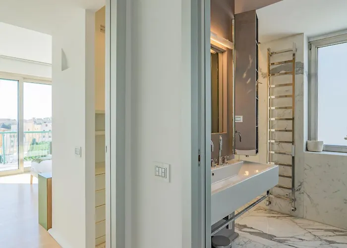 Easytopstay - From Above - With A View Apartment