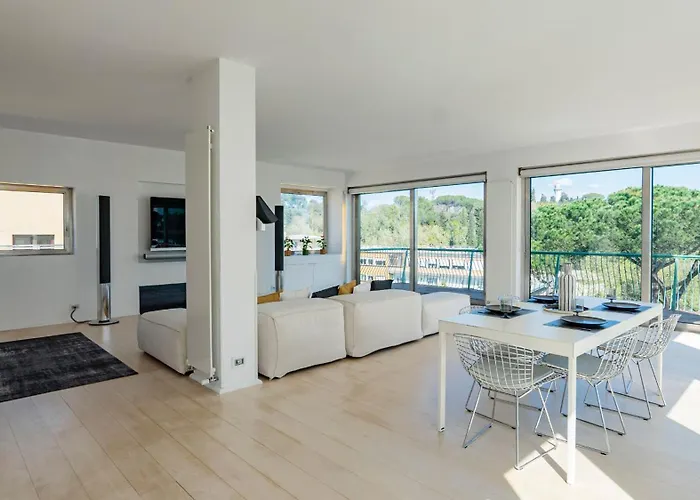 Easytopstay - From Above - With A View Apartment *