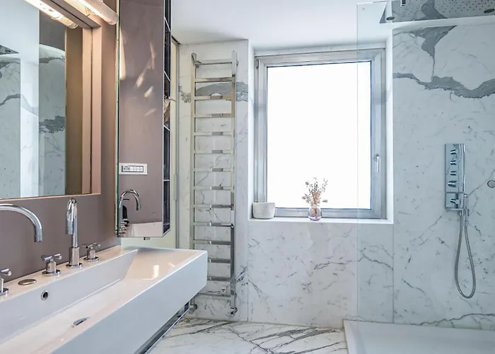 Easytopstay - From Above - With A View Apartment Rom
